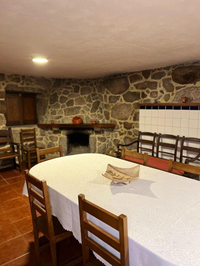 Gasthaus Casa Padre Alexandre Covide Exterior foto