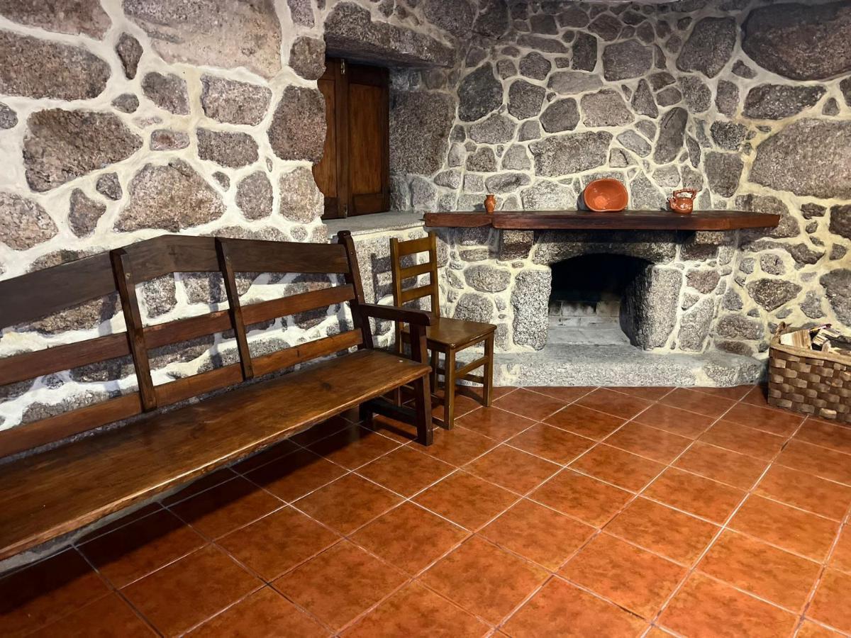 Gasthaus Casa Padre Alexandre Covide Exterior foto