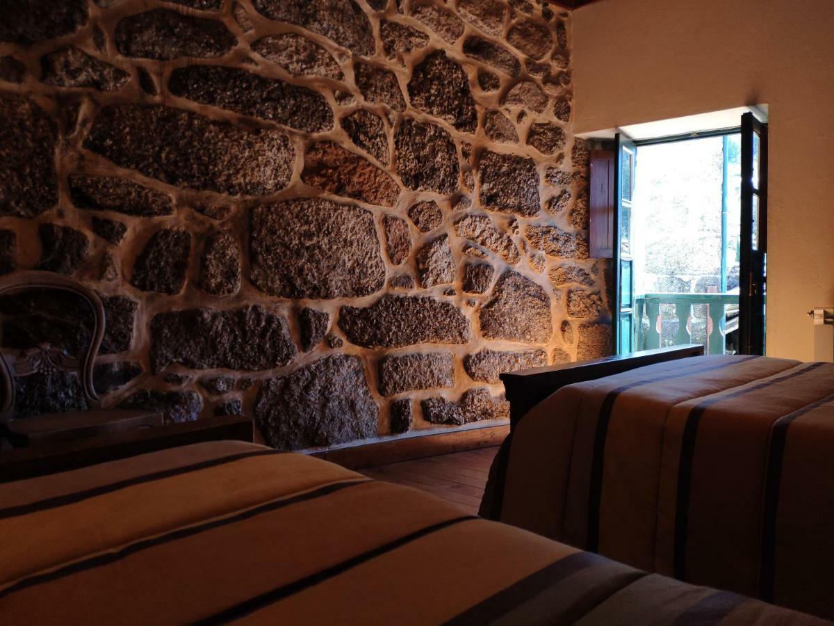 Gasthaus Casa Padre Alexandre Covide Exterior foto